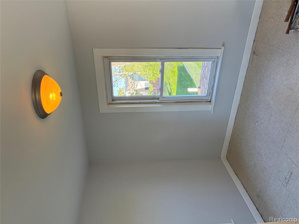 1214 Root Street Flint, MI 48503 - Photo 30 of 34