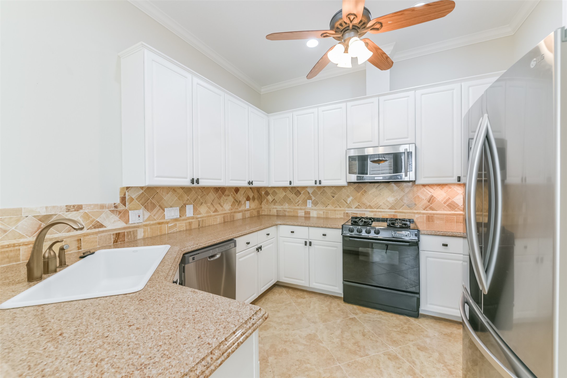 618 Detering Street Houston, TX 77007 - Photo 16 of 42