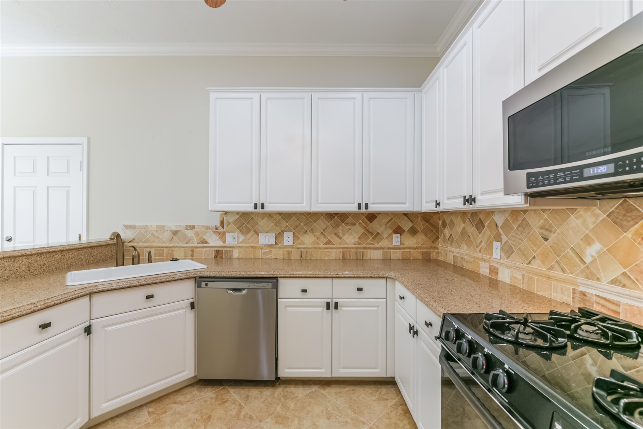 618 Detering Street Houston, TX 77007 - Photo 19 of 42