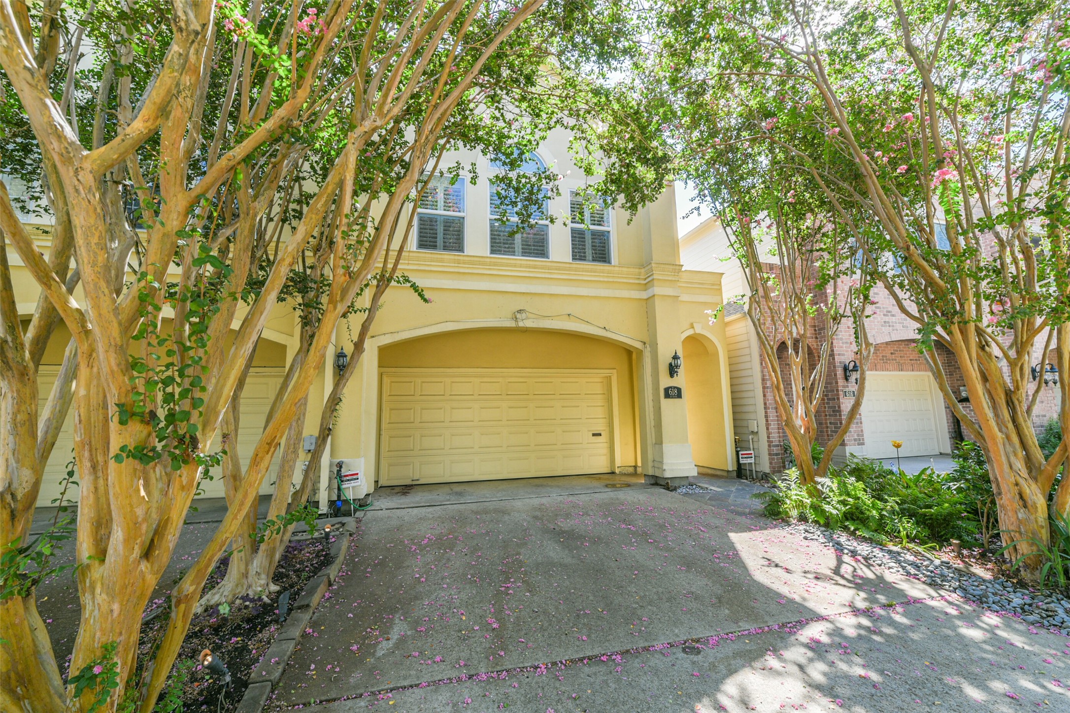 618 Detering Street Houston, TX 77007 - Photo 3 of 42