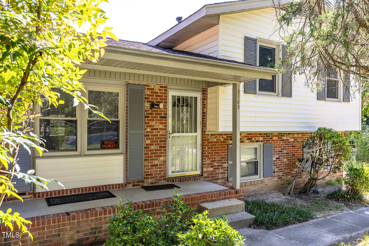 3105 Berry Court Raleigh, NC 27610 - Photo 2 of 28 3105-berry-ext-3