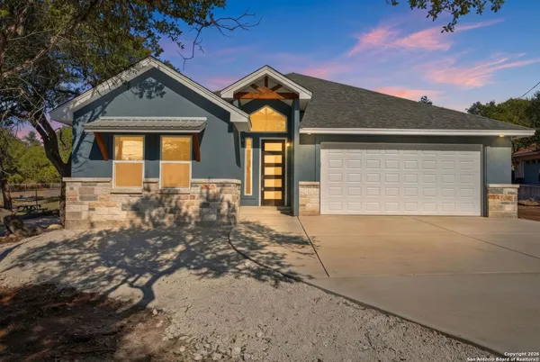 $464,000 | 1169 Johnson Road, Canyon Lake, TX 78133