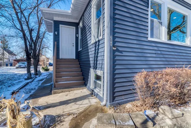 $359,900 | 204 South 16th Avenue, Maywood, IL 60153
