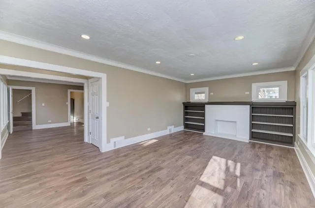 $359,900 | 204 South 16th Avenue, Maywood, IL 60153