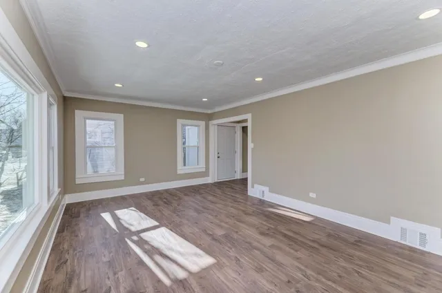 $359,900 | 204 South 16th Avenue, Maywood, IL 60153