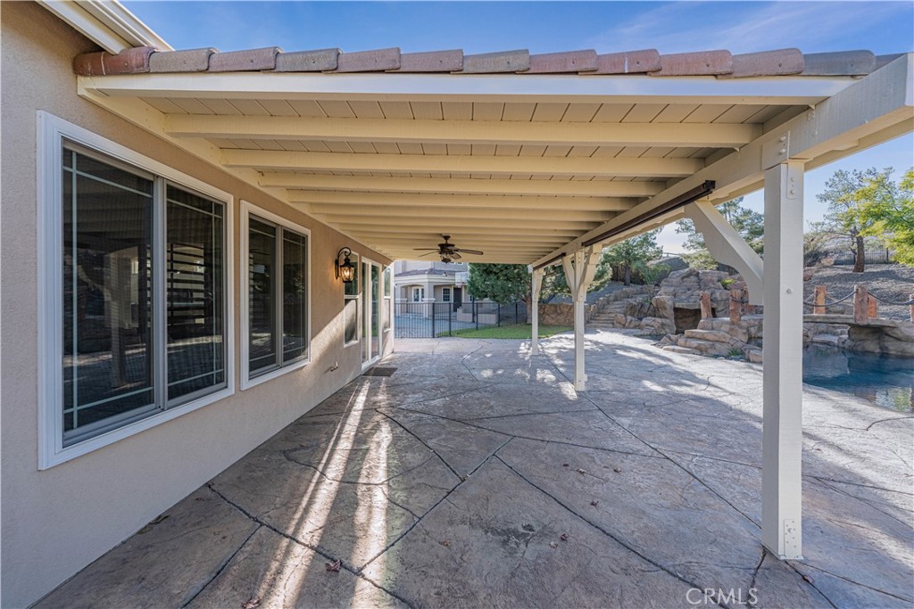 24195 Spencer Butte Drive Perris, CA 92570 - Photo 16 of 60