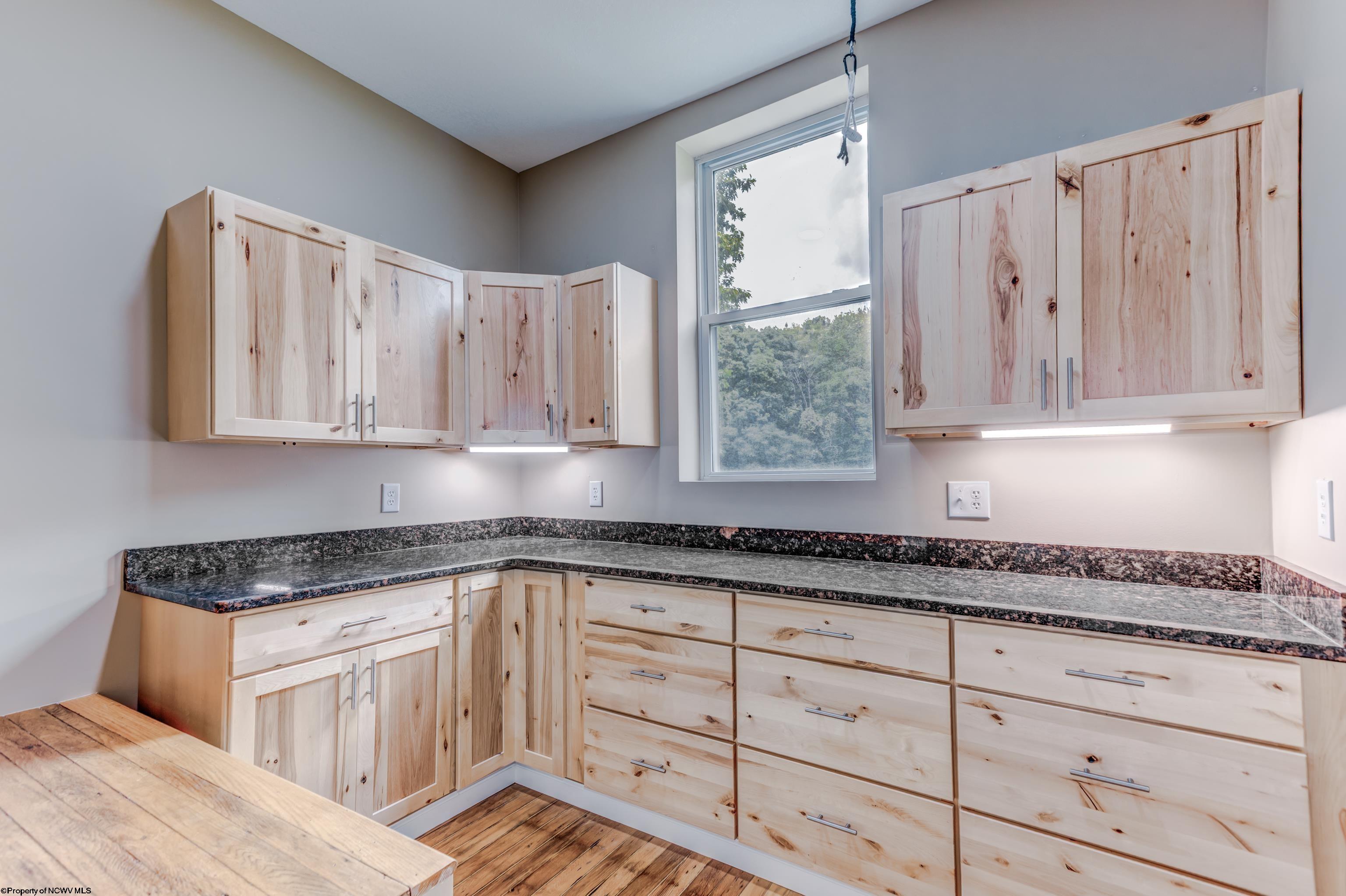 688 Beulah Road Morgantown, WV 26508 - Photo 13 of 27 Gallery Image 13
