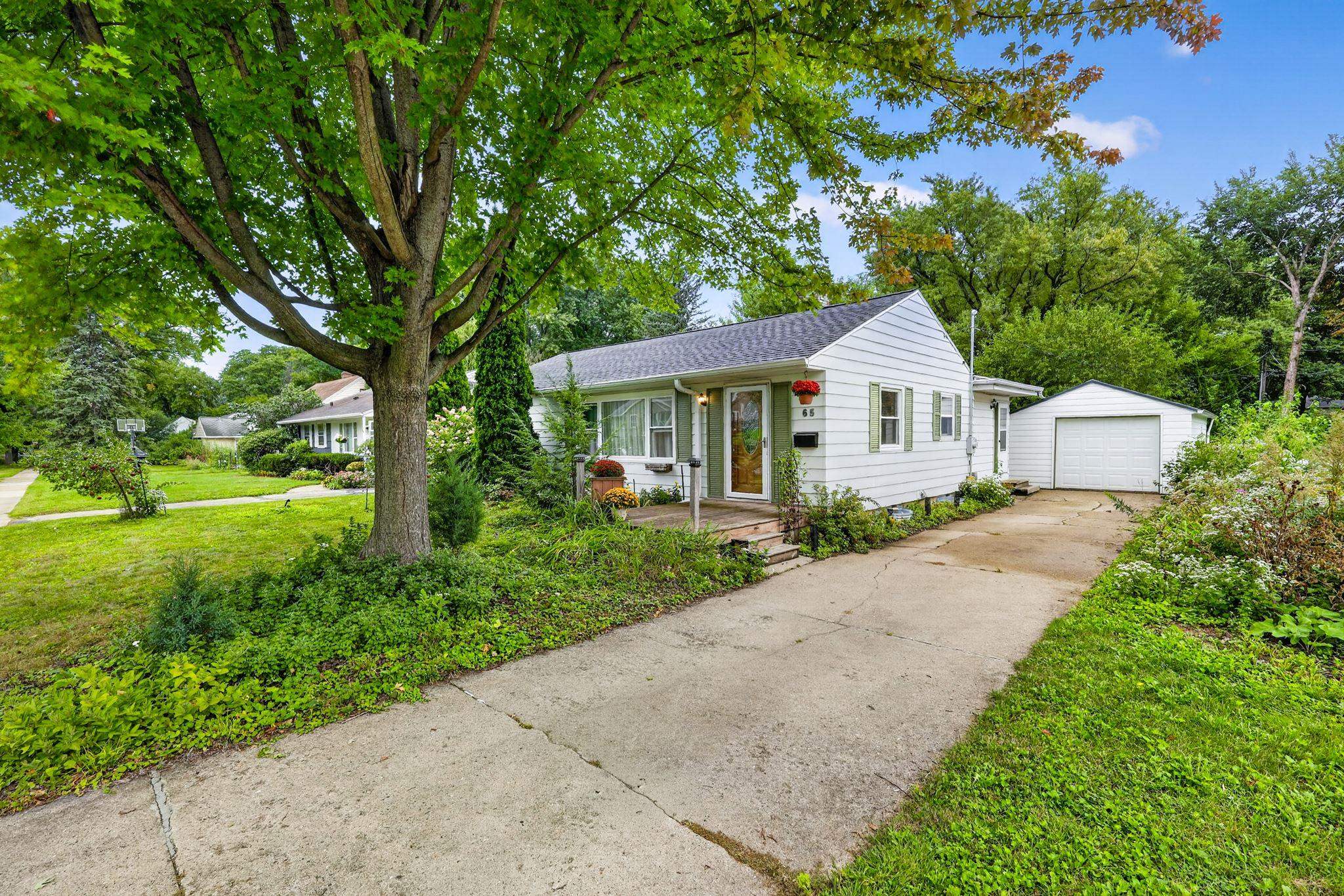 65 Merlham Drive Madison, WI 53705 - Photo 4 of 61 Gallery Image 4