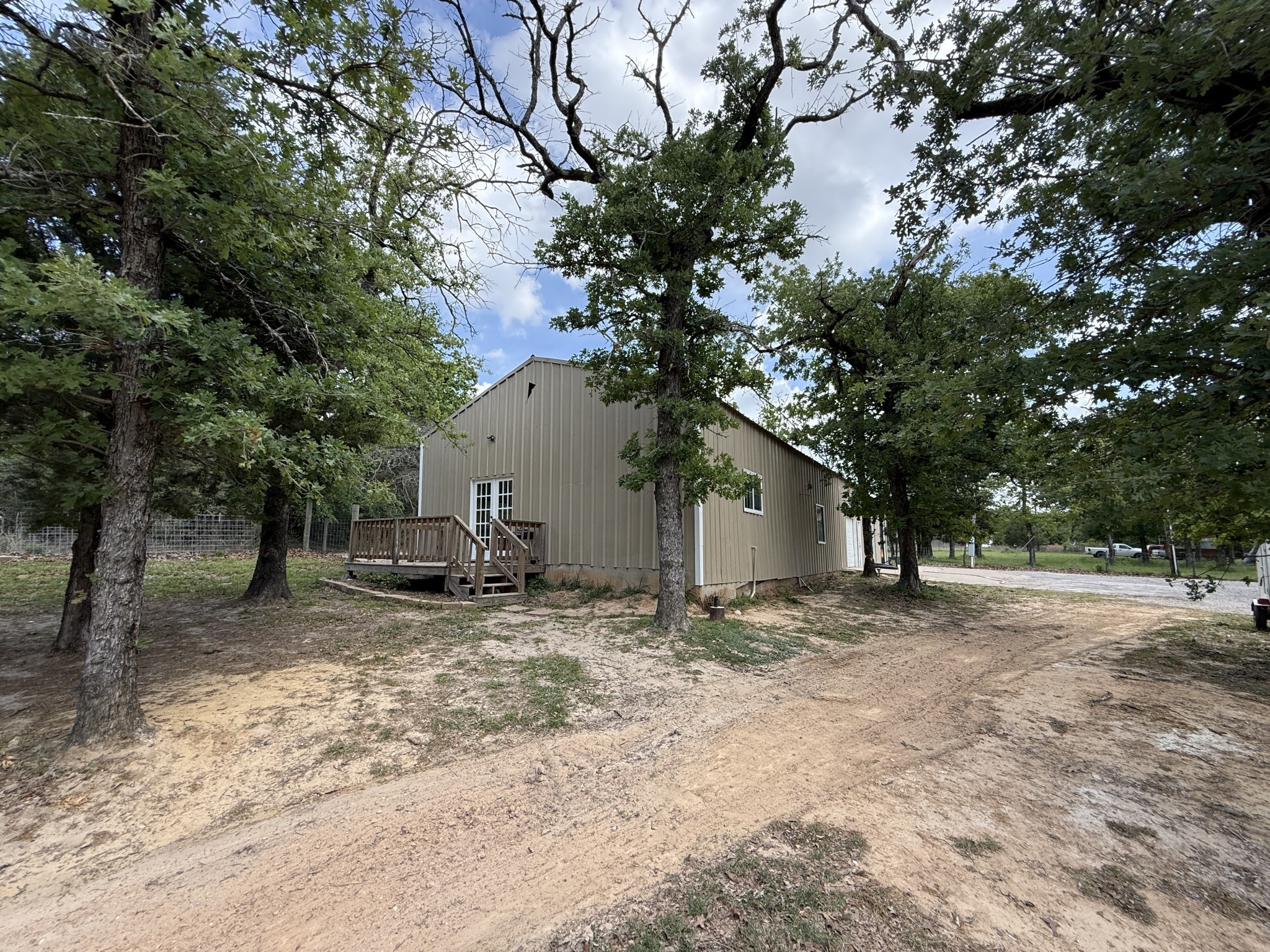 740 Bridget Avenue Buffalo, TX 75831 - Photo 40 of 50 a view of a out door space area