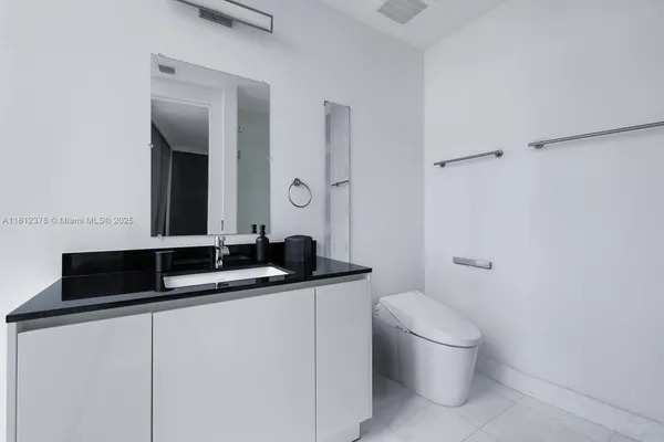 $29,900 | 18555 Collins Avenue, Unit 4603, Sunny Isles Beach, FL 33160