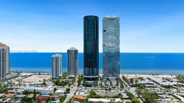 $29,900 | 18555 Collins Avenue, Unit 4603, Sunny Isles Beach, FL 33160