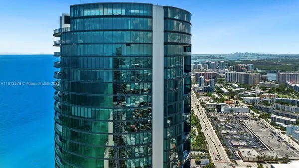 $29,900 | 18555 Collins Avenue, Unit 4603, Sunny Isles Beach, FL 33160