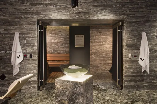 $29,900 | 18555 Collins Avenue, Unit 4603, Sunny Isles Beach, FL 33160