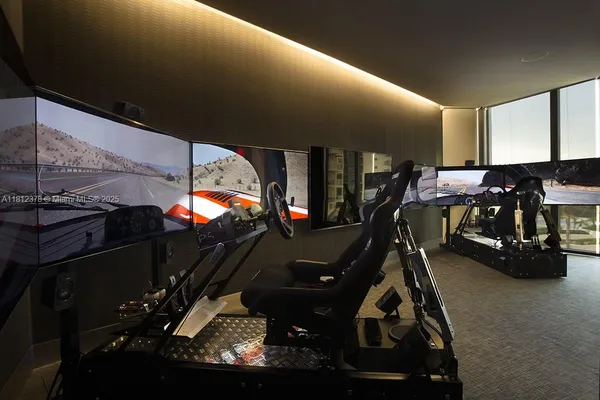 $29,900 | 18555 Collins Avenue, Unit 4603, Sunny Isles Beach, FL 33160