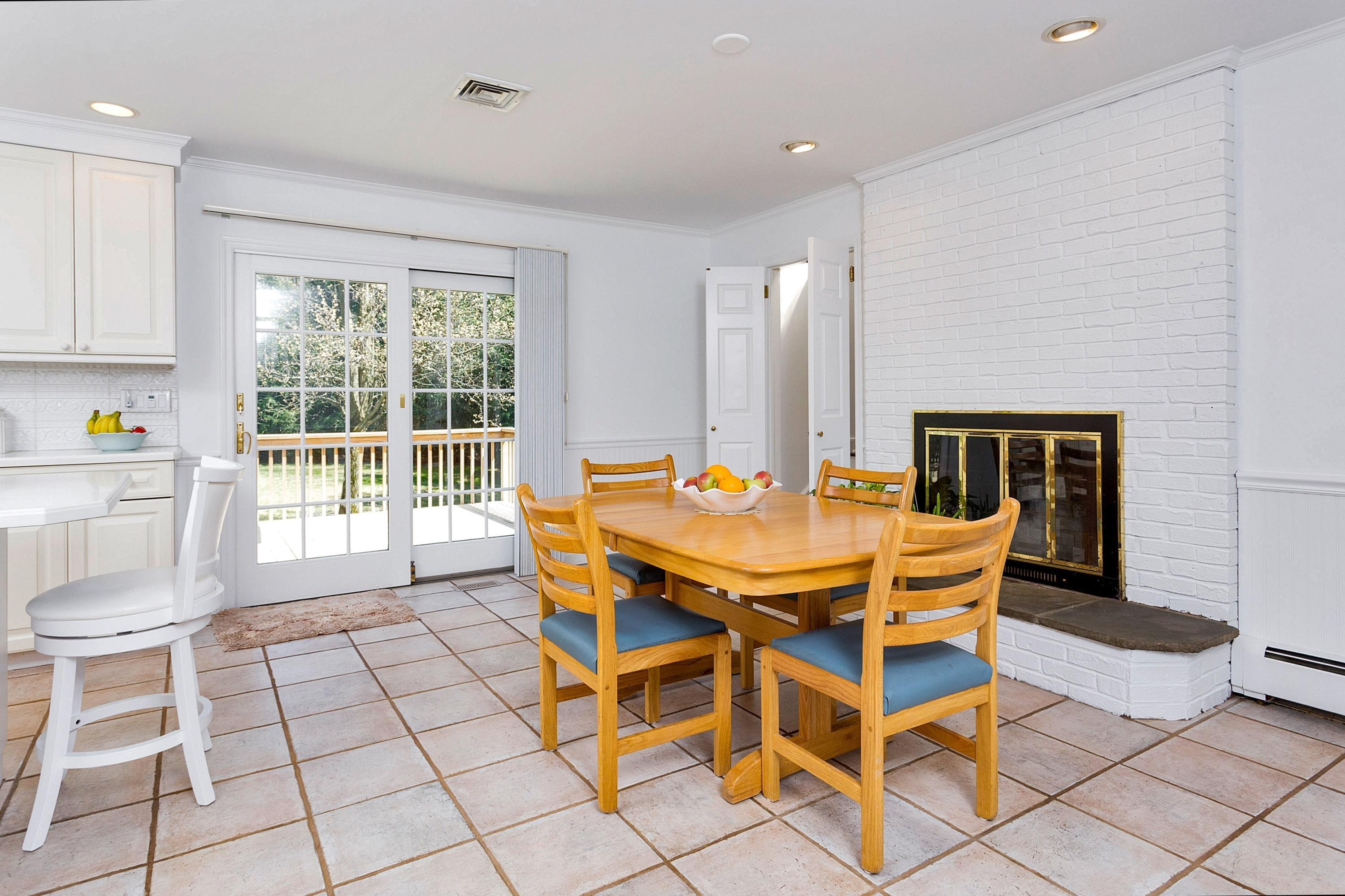 1 Circle Road Darien, CT 06820 - Photo 12 of 33 orig__MG_0911_10028568