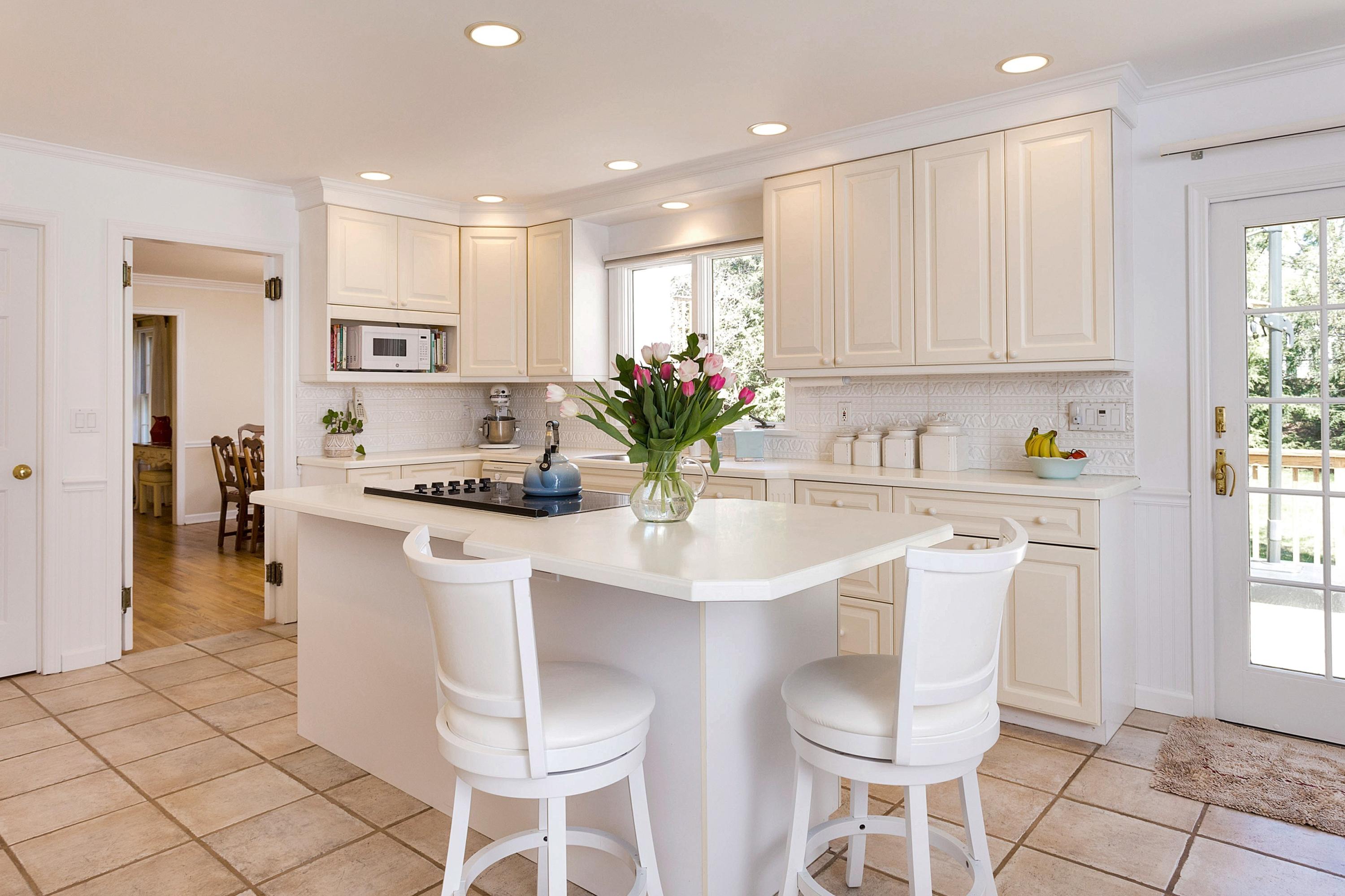 1 Circle Road Darien, CT 06820 - Photo 10 of 33 orig__MG_0910_10028567
