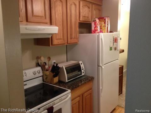 1199 South Sheldon Road, Unit 23 Plymouth, MI 48170 - Photo 4 of 13 IMG9510711.jpg