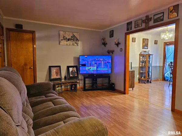 $169,900 | 405 4th Street, Rosiclare, IL 62982