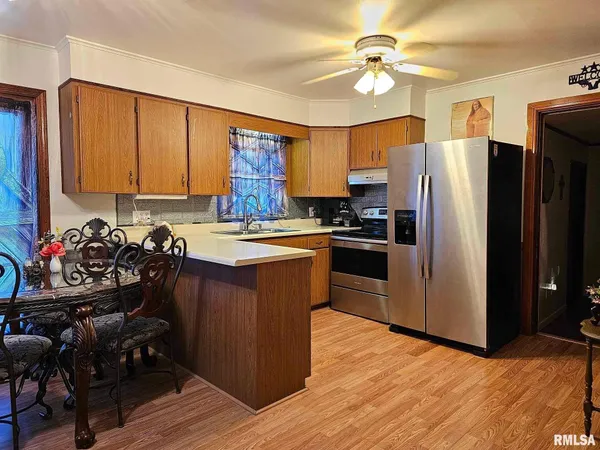 $169,900 | 405 4th Street, Rosiclare, IL 62982