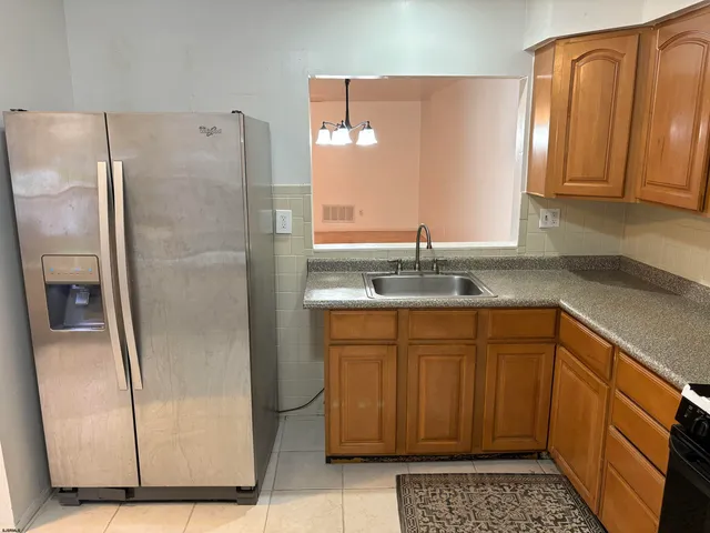 $249,900 | 4455 Yorktown Place, Unit 28, Mays Landing, NJ 08330