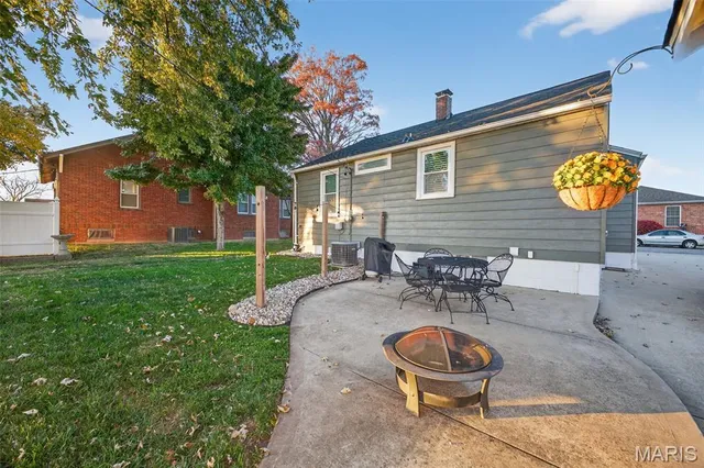 $240,000 | 217 South Rapp Avenue, Columbia, IL 62236