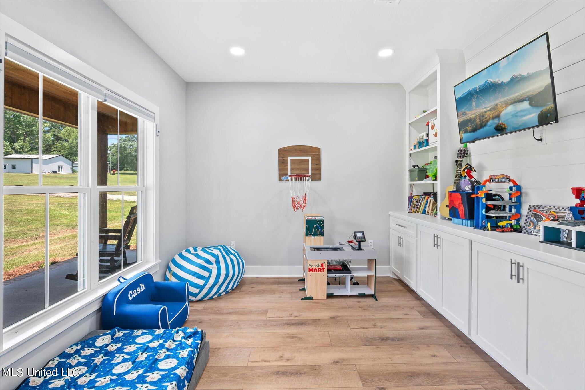 123 Doc Gore Road Sumrall, MS 39482 - Photo 11 of 56 10-home-46