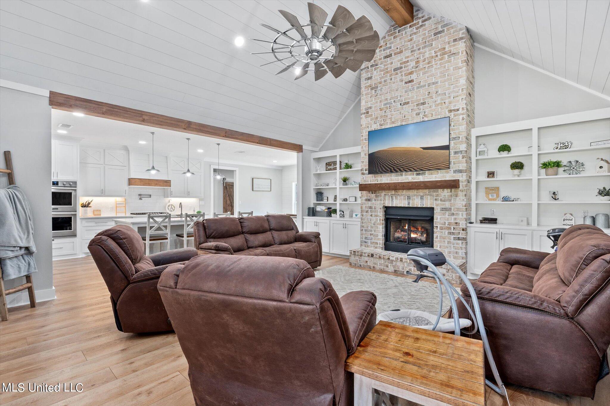 123 Doc Gore Road Sumrall, MS 39482 - Photo 12 of 56 11-home-45