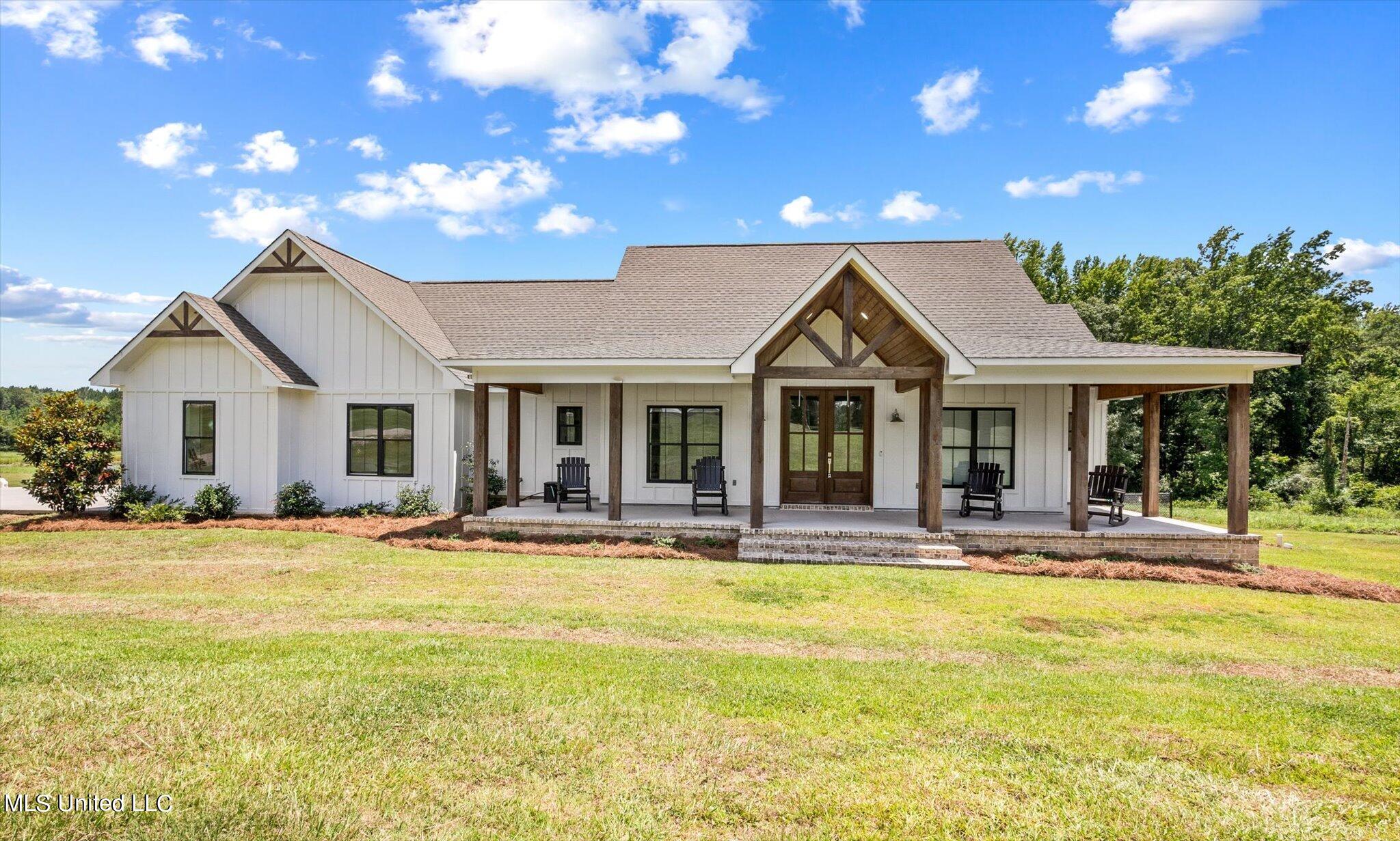 123 Doc Gore Road Sumrall, MS 39482 - Photo 2 of 56 01-home-05