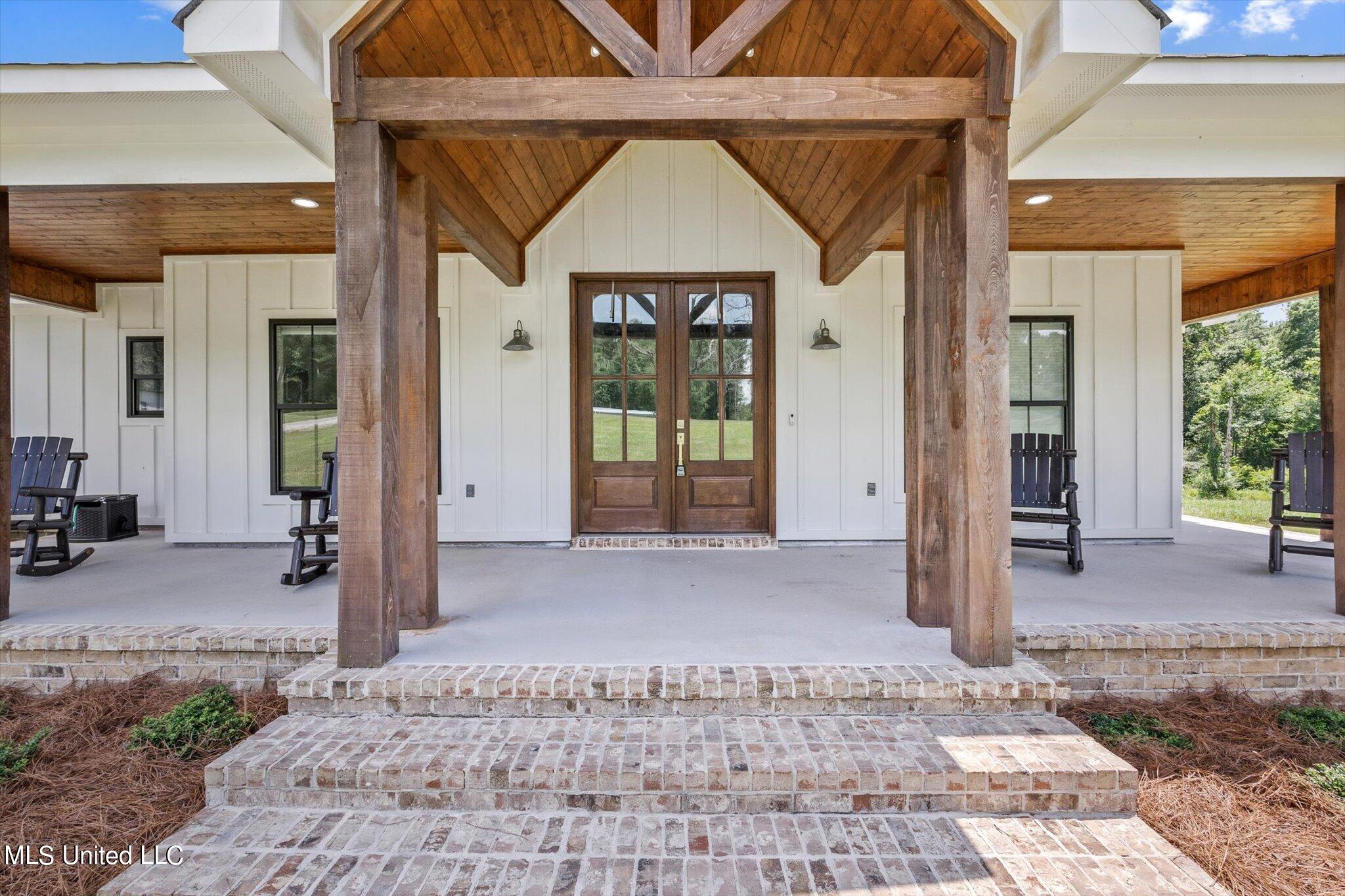 123 Doc Gore Road Sumrall, MS 39482 - Photo 6 of 56 05-home-03