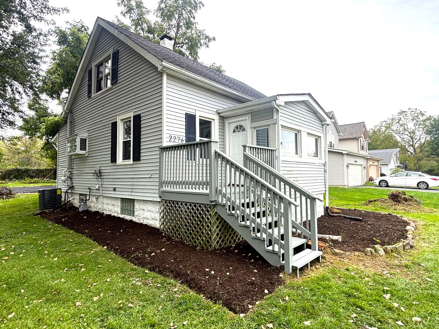 2276 Manchester Road Wheaton, IL 60187 - Photo 1 of 18 Gallery Image 1
