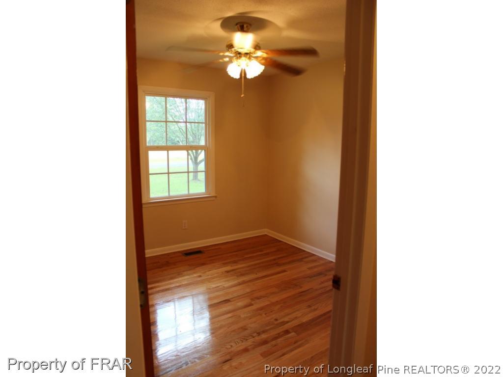 1688 Hardin Road Lumberton, NC 28358 - Photo 4 of 18 Gallery Image 4