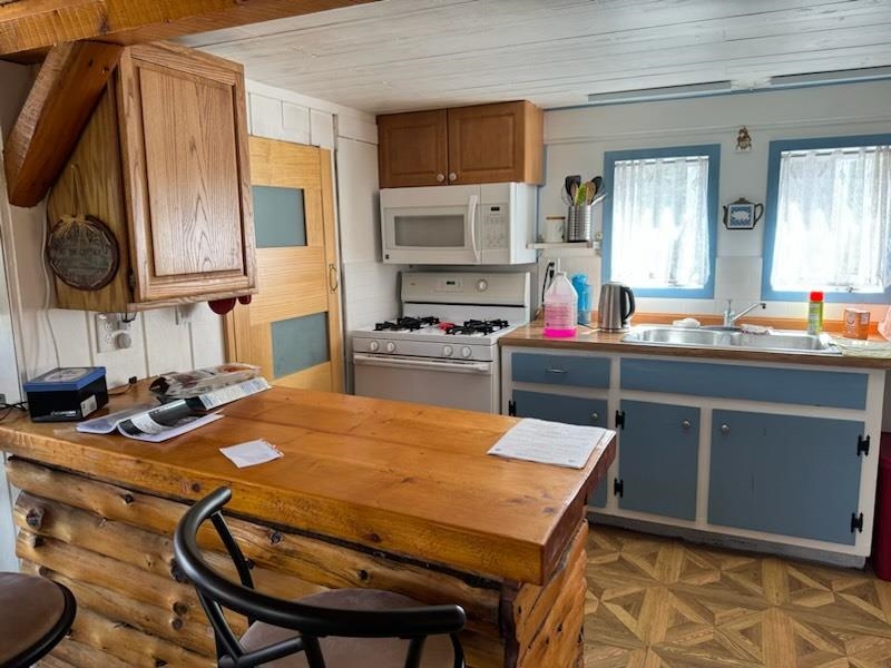1576 Coles Road Westmore, VT 05860 - Photo 3 of 13 Gallery Image 3
