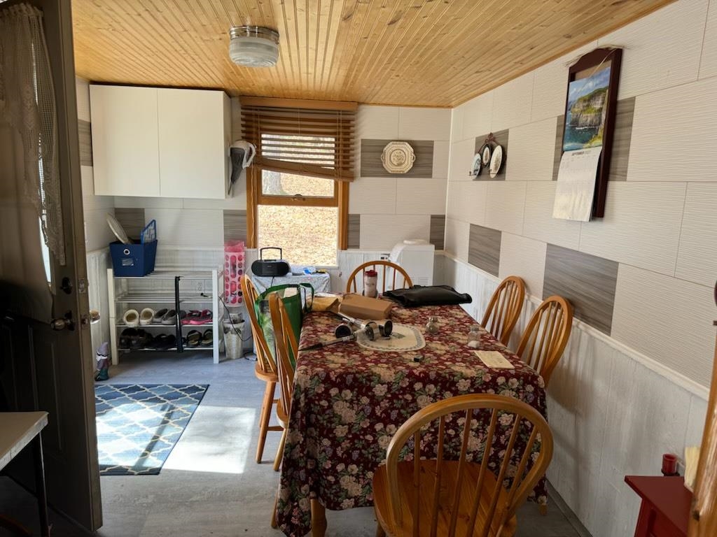 1576 Coles Road Westmore, VT 05860 - Photo 5 of 13 Gallery Image 5
