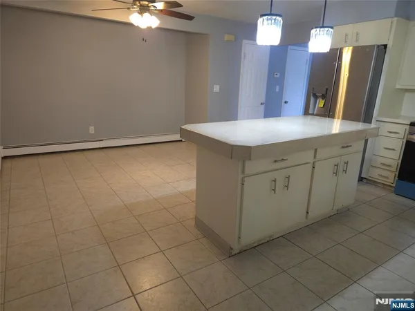 $3,200 | 385 Westervelt Place, Lodi, NJ 07644