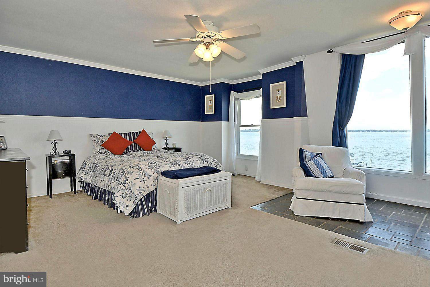 1071 Shore Acres Road Arnold, MD 21012 - Photo 20 of 30 Wainscoted Waterfront Owners' Suite