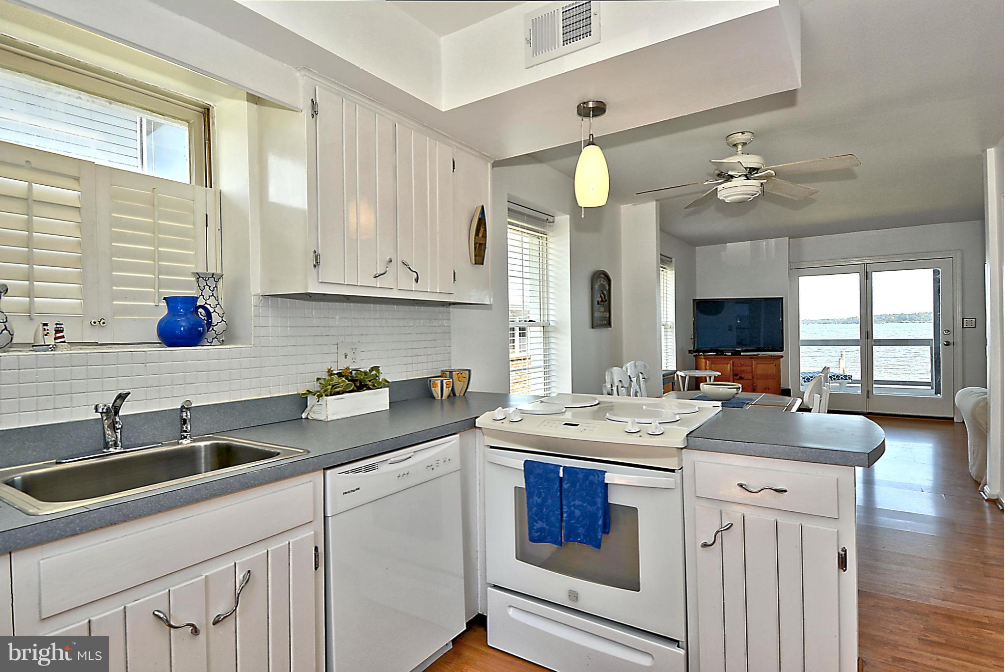 Upscale Updates with Chesapeake Flair