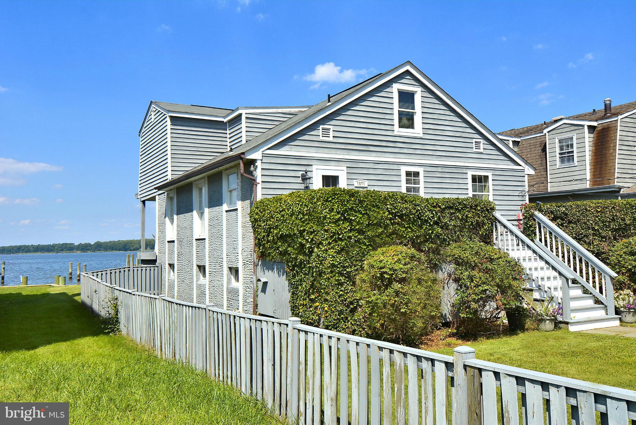 Beckoning Stone Walk to Waterfront Retreat