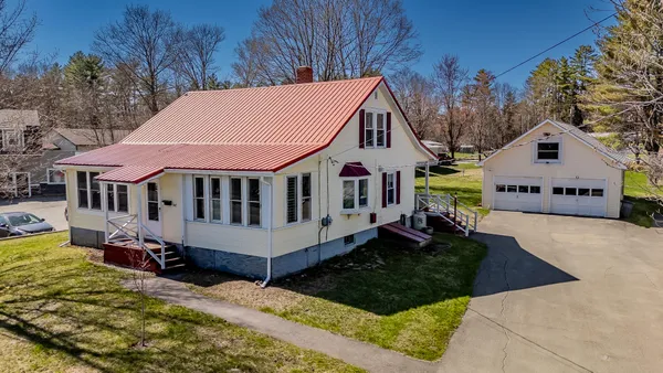 $269,900 | 947 West Main Street, Dover-Foxcroft, ME 04426