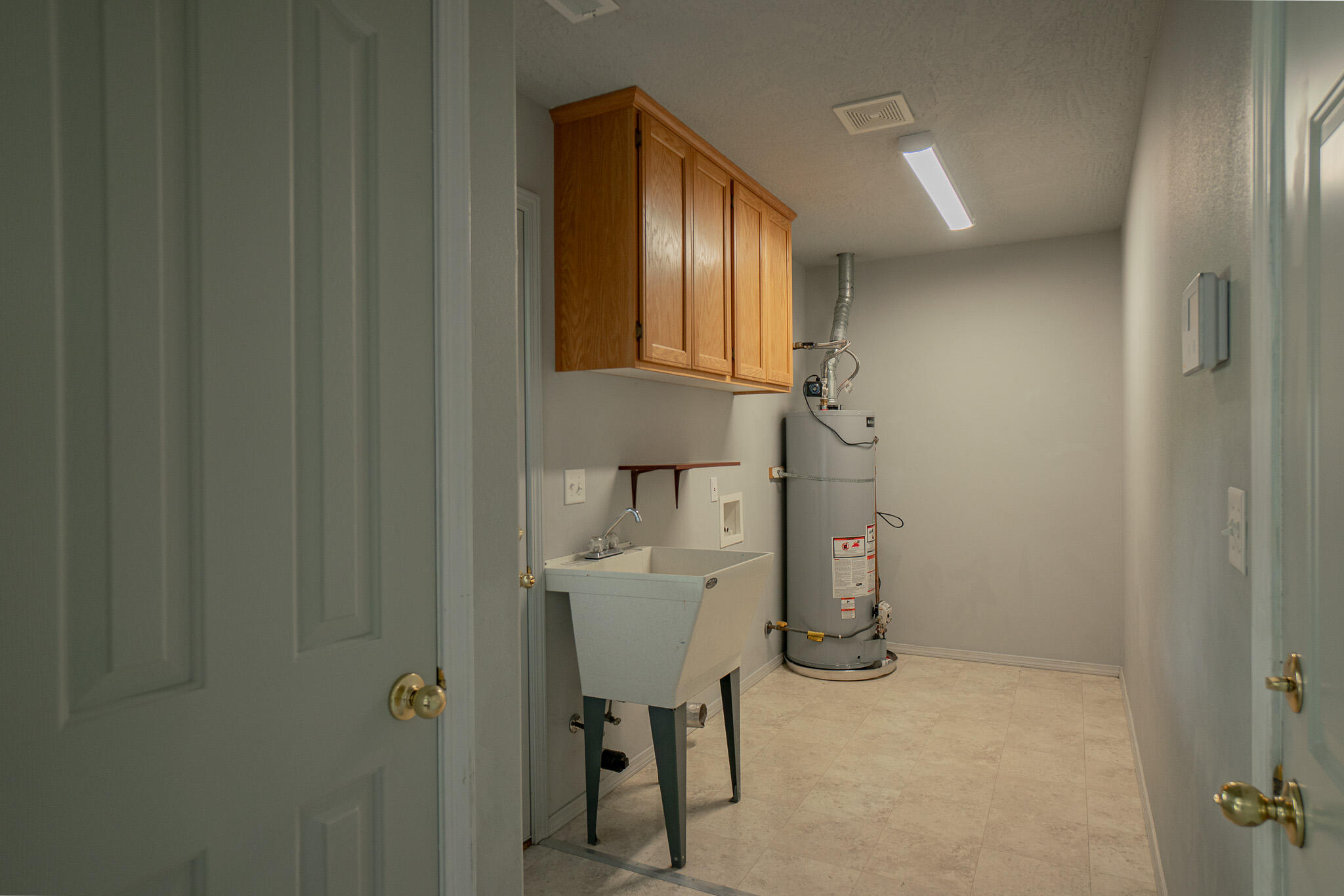 498 Merlee Circle Eagle Point, OR 97524 - Photo 17 of 26 80