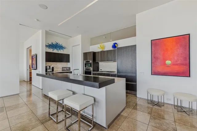 $900,000 | 1717 Arts Plaza, Unit 1804, Dallas, TX 75201