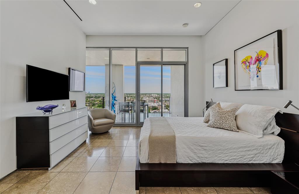 1717 Arts Plaza, Unit 1804 Dallas, TX 75201 - Photo 16 of 31