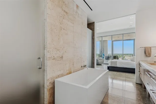 $900,000 | 1717 Arts Plaza, Unit 1804, Dallas, TX 75201