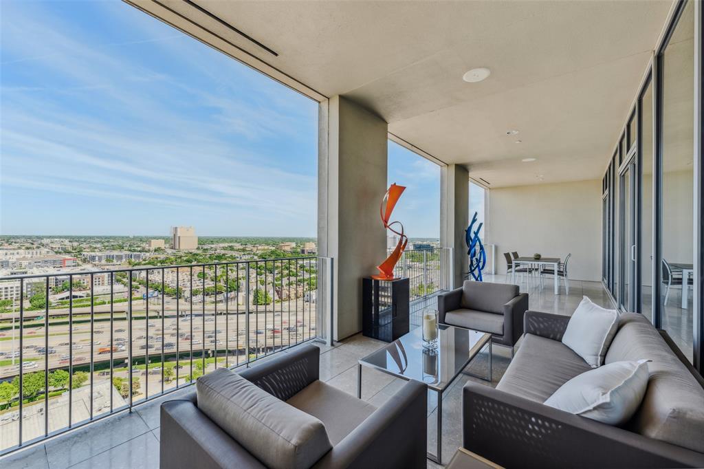 1717 Arts Plaza, Unit 1804 Dallas, TX 75201 - Photo 20 of 31