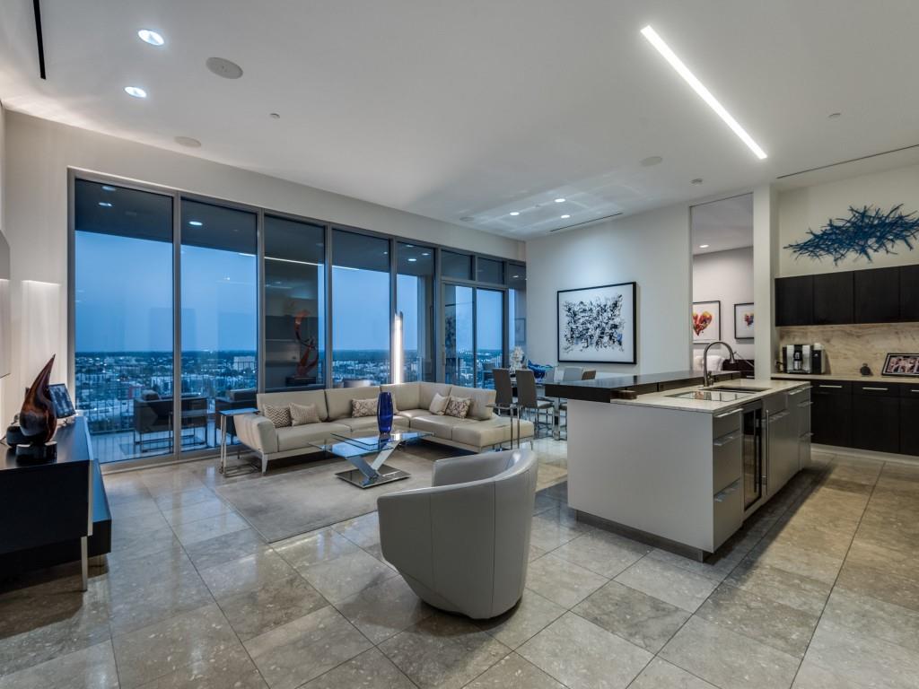 1717 Arts Plaza, Unit 1804 Dallas, TX 75201 - Photo 4 of 31