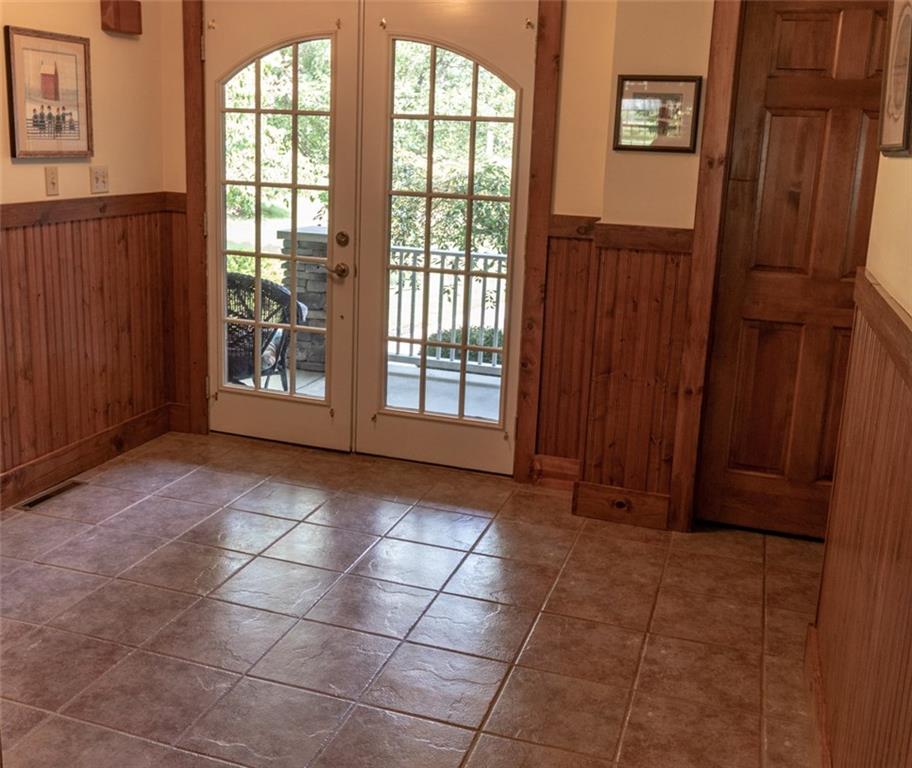 136 Valley Road Eighty Four, PA 15330 - Photo 5 of 25