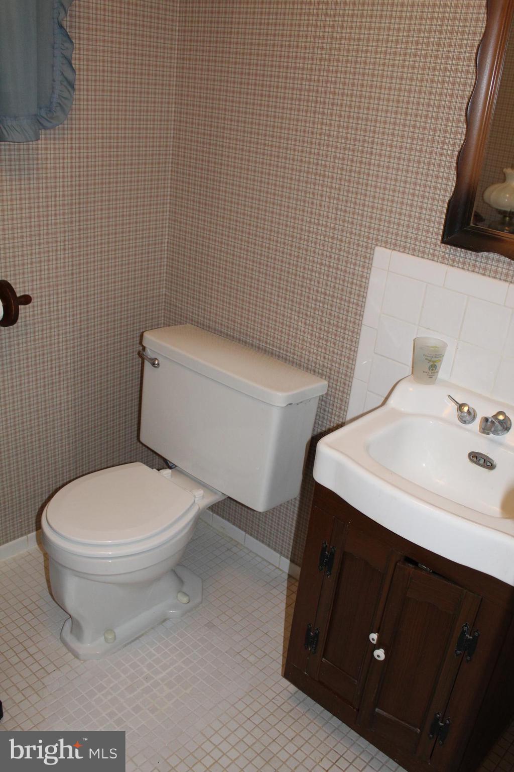 1603 Jill Road Willow Grove, PA 19090 - Photo 19 of 25 Gallery Image 19