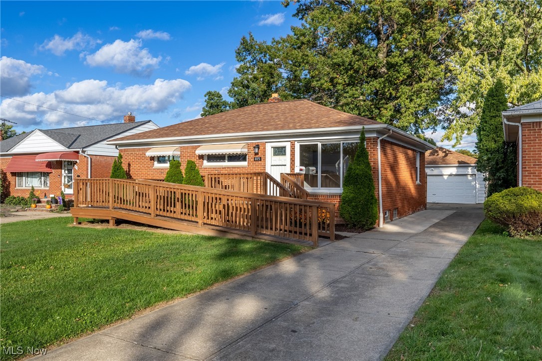 815 Pendley Road Willowick, OH 44095 - Photo 2 of 37 Gallery Image 2