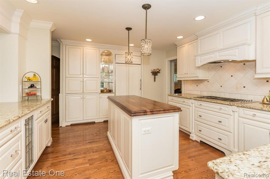 2497 Kimberly Fair Street Rochester, MI 48309 - Photo 13 of 46