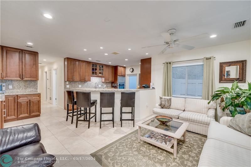 1728 Northeast 16th Ave  