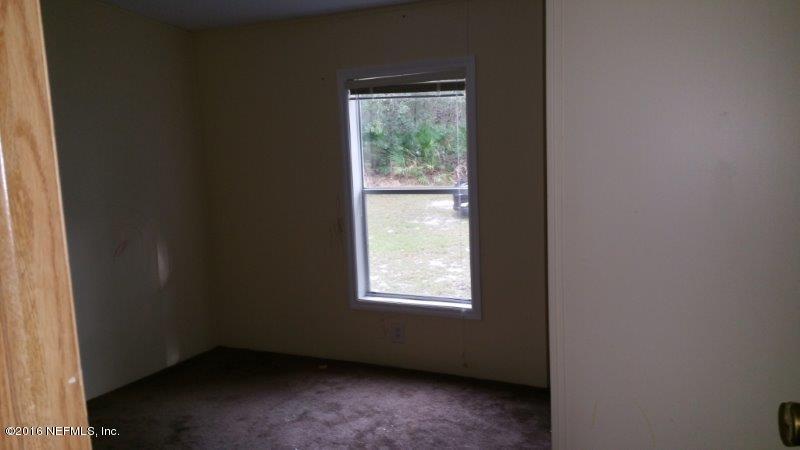 109 Stallion Road Crescent City, FL 32112 - Photo 4 of 6 20160113_085446